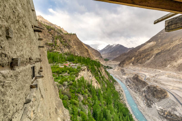 alt-fort-hunza